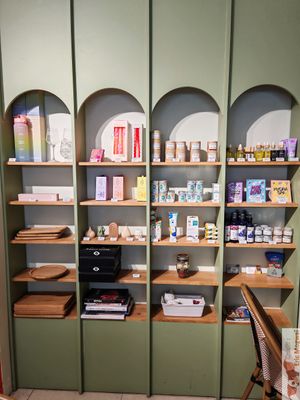 Cosmetics at À la Végétale in Nimes