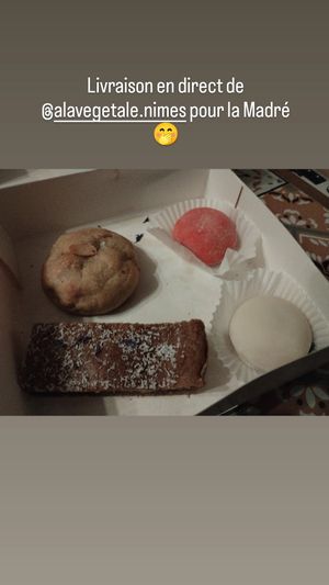 Les pâtisseries pour la Madré 💝 at À la Végétale in Nimes
