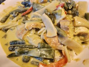 Vegan green curry with tofu at Thai Carrot in Aberdeen