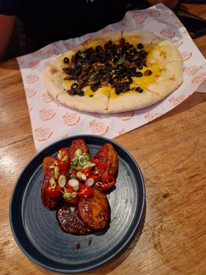 Pizza and wings at The Beeston Social in Beeston
