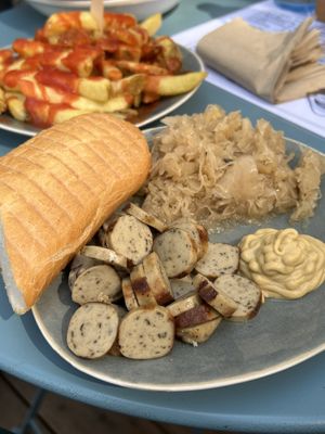 Bratwurst   at Eh Wurst Vegane Würstelbar in Vienna