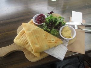 Hummus focaccia at De Rietschans in Haren