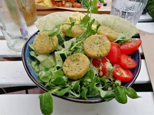 "Big" falafel salad at Lola's in Genk