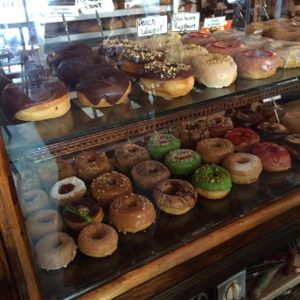 great donuts at Dun-Well Doughnuts in Brooklyn