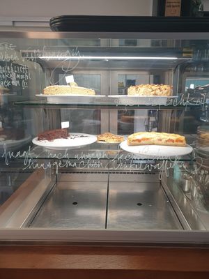 Cakes (ask which are vegan) at Lieblingsplatz am Tegernsee in Gmund Am Tegernsee