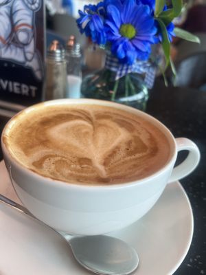   at Frau im Mond in Munich