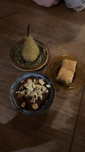 Deluxe surprise mezze vegan dessert  at Salmagundi's in Groningen