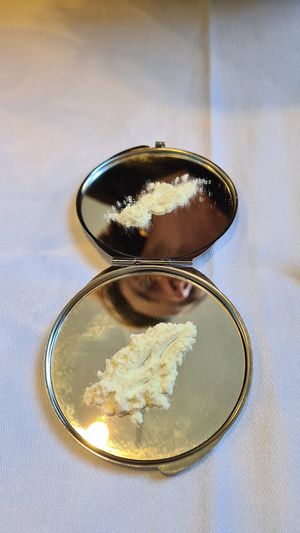 strange white powder (to "clean" the palate) at Konijnenvoer in Arnhem