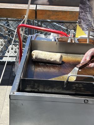 Amazing to watch them cook it uppppp  at Rojos Mexican Food in Seattle