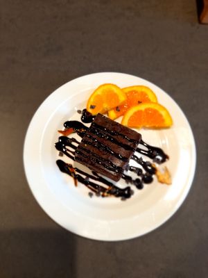  at Humus Bio Bakery Bistrot in Parma