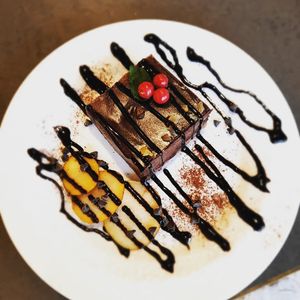  at Humus Bio Bakery Bistrot in Parma