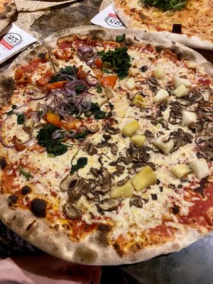 Vegan Pizza   at L'Osteria in Darmstadt