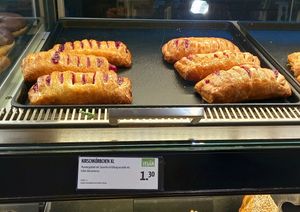 cherry turnover 1,30€ #Veganuary at backWERK in Dortmund