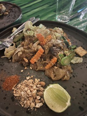 Pad Thai  #Veganuary at Kwanjai Thai food in Pai