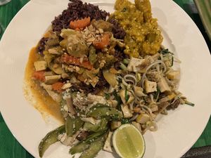 Buffet food  #Veganuary at Kwanjai Thai food in Pai