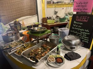 Vegan buffet  #Veganuary at Kwanjai Thai food in Pai