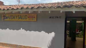 nueva ubicación at Vida y Salud in Cali
