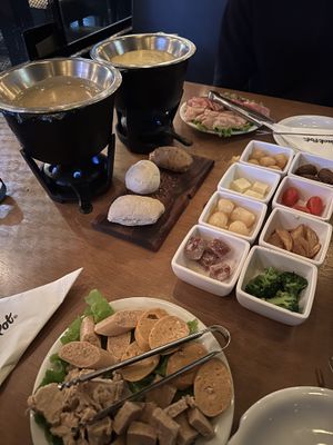 Vegan meat and cheese + dippers (ask not all are vegan)   at Blackpot in Santa Catarina