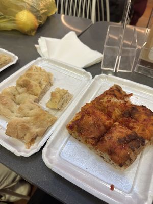  Bianca left, Rossa right  at FCO - Eataly - T1 in Fiumicino