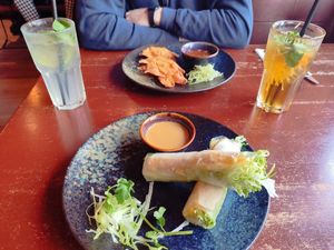 Sommerrollen, Limettensaft mit Minze, Kumquat mit Ingwer (schmeckte aber sehr nach Apfelsaft) at Hanoi 36 in Cologne