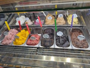 Six sorbetti and five vegan gelati at Cafiero Gelato in Sorrento