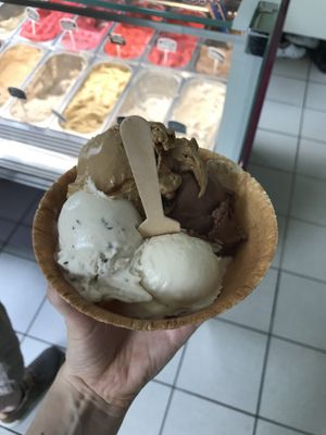 Probierbecher  at KeQ Eismanufaktur in Hannover