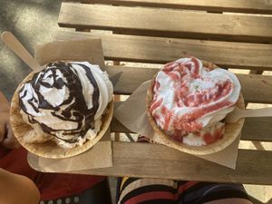 Probier Becher mit Sahne & Sauce  at KeQ Eismanufaktur in Hannover