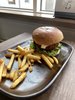 There were many more fries but our daughter removed them before I could take a picture    at Dalakot in Budjardalur