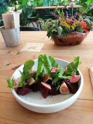 Roasted beets with figs and arugula at Parcela Restaurante in Tepoztlan