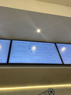 They also have vegan shakes! Must go to place! 🥰  at Churreria El Moro - Oceania in Mexico City