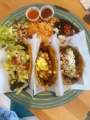 Taco platter (veggie, al pastor, asada)  at Tacotarian in San Diego