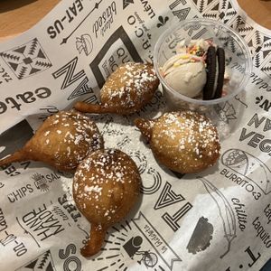 fried oreos with ice cream!! #Veganuary at Tacotarian in San Diego