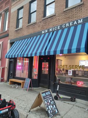 Vegan soft serve option at MN Nice Cream in Stillwater