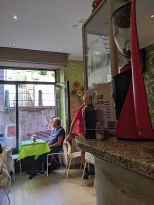   at Art In Flower in Bellagio