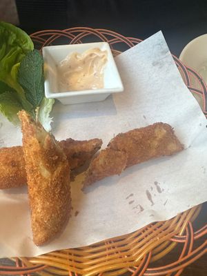 Crispy spring rolls at Sen Viet Vegan in Edinburgh