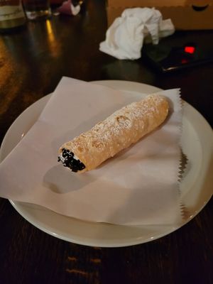 Cannoli at Roscoe's Pizzeria in Takoma Park