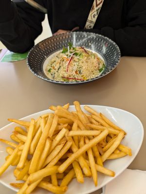 Fried rice, Fries at HIMÁ Oriental Taste in Castelo Branco