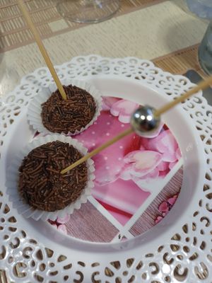 Vegan brigadeiro at Coisas da Lena in Coimbra