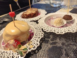 Sobremesas veganas! at Coisas da Lena in Coimbra