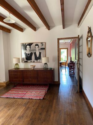 The "salon Américain", where you can practice yoga or meditation. at La Colline aux Licornes in Montbron