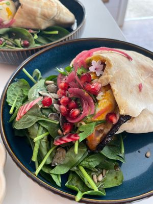 Pita / Sabich at TIKA in Capbreton