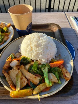 Vegan plate 💚 at ChopChop in Lund