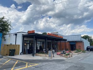 Outside seating  at Jeni's Ice Creams in Durham