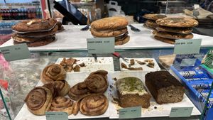 Bakery case  at VIE - The Lala / Veganista - T1-C in Vienna
