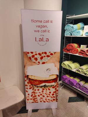  at VIE - The Lala / Veganista - T1-C in Vienna