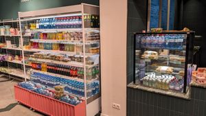  at VIE - The Lala / Veganista - T1-C in Vienna