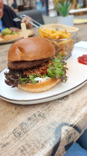  at Coyote Cafe in Trier