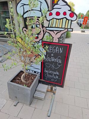 Outside at Bakkerij Jonas in Ghent