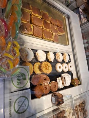 Other vegan proposal on the right at Bakkerij Jonas in Ghent