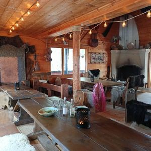 Reservations are not required at Särimner Restaurant in Adelso